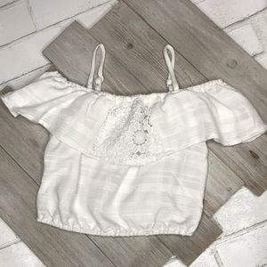 Art Class white off the shoulder blouse sz Small 6